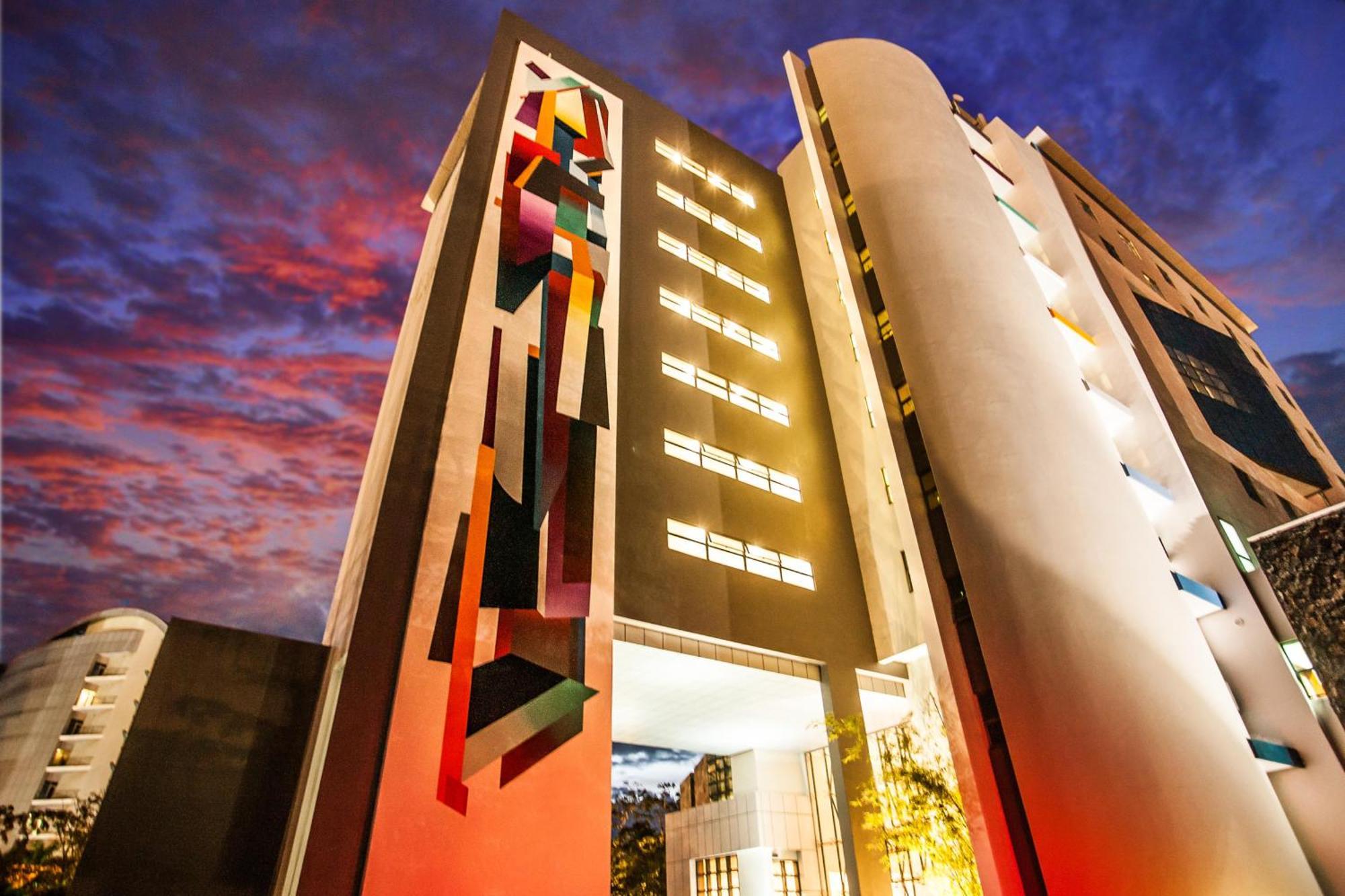 Hennessy Park Hotel Quatre Bornes Exteriör bild